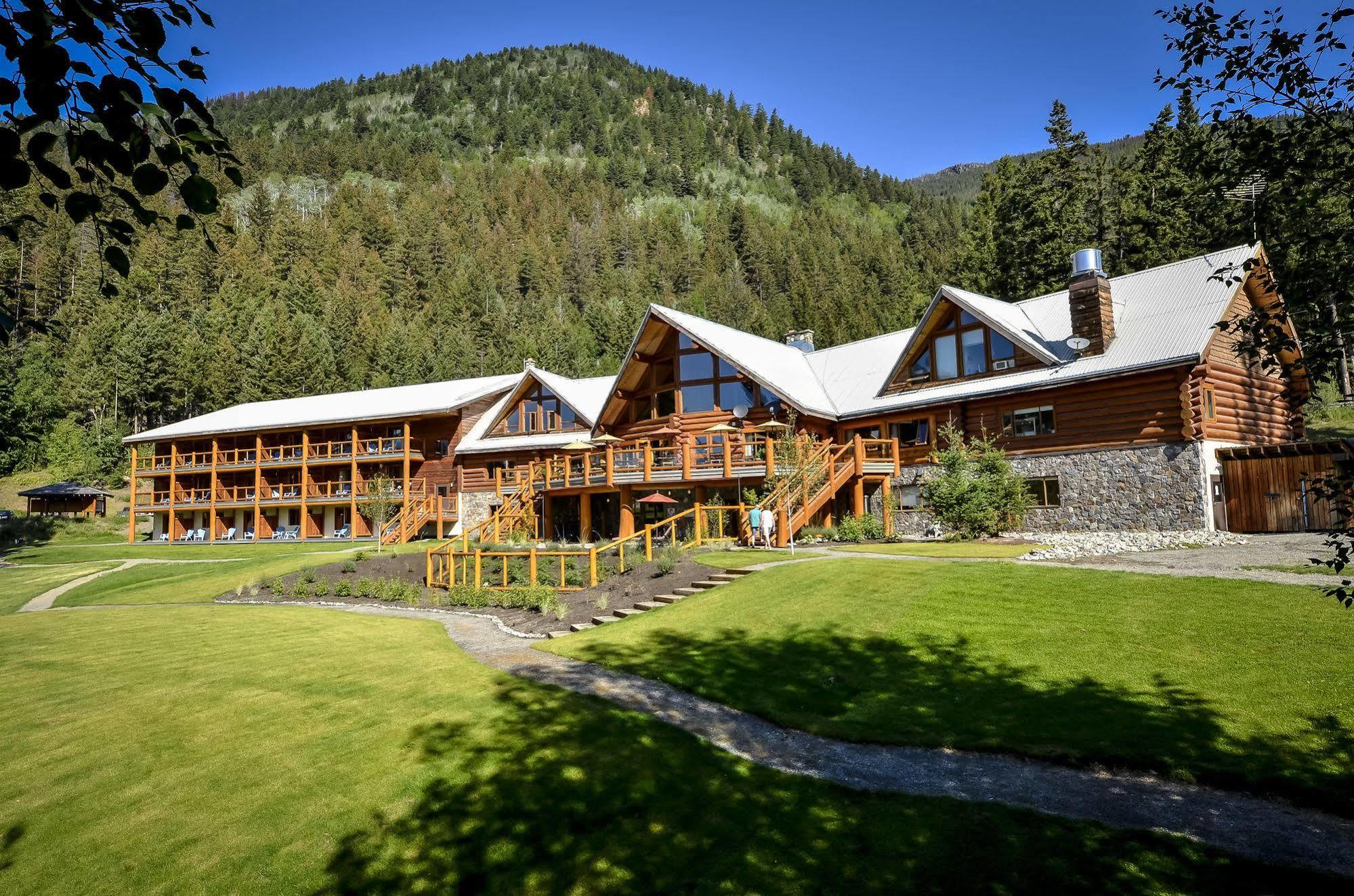 Tyax Lodge & Heliskiing Уистлер Экстерьер фото